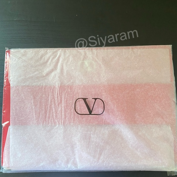 Valentino Voce Viva purse/ bag/ clutch